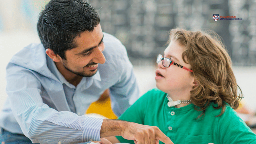 Capacítate como asistente de maestro en Texas con este curso 100% en español. Aprende desde casa y da el primer paso hacia tu carrera educativa.